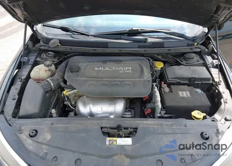 2015 Chrysler 200 Limited z USA, uszkodzony, nr VIN 1C3CCCAB9FN757257